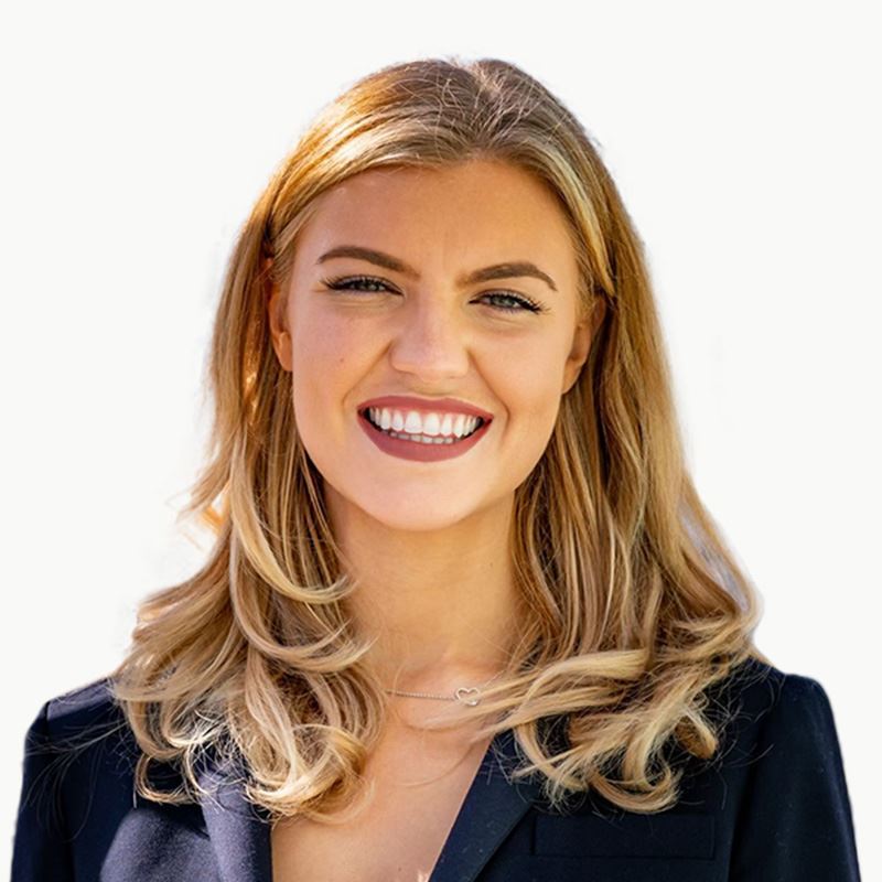 Lauren Richards | Ratner Molineaux, LLP